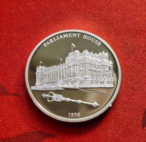 Australia 175 Years of Melbourne: Parliament, Pure Silver Plated Medal, 40.Mm