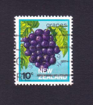 নিউজিল্যান্ড ফল - Grapes ডাকটিকেট ১৯৮৩, Used