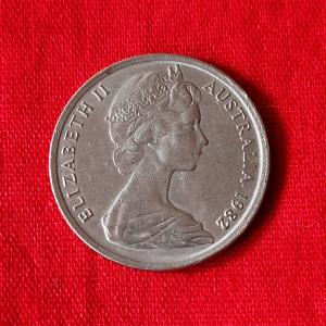 Australia 5 Cents 1982 - Copper-Nickel Coin - Dia 19.41 mm