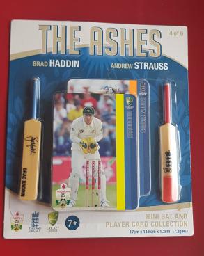 Ashes 2011 Mini Bat & Player Card Collection: Brad Haddin & Andrew Strauss, in The Original Pack