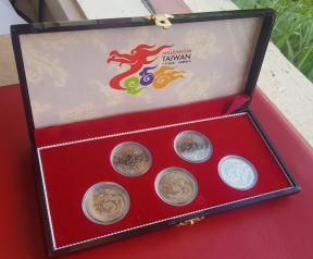Taiwan 2000 Millennium Dragon Nt $10 Set (5 Pcs) with Official Box Encapsulated