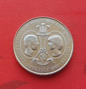 Tristan Da Cunha 25 Pence - Elizabeth II Royal Wedding 1981 - Copper-Nickel Crown Size Coin - Dia 38.61 mm