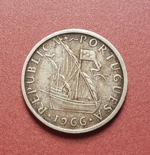 Portugual 5 Escudos 1966